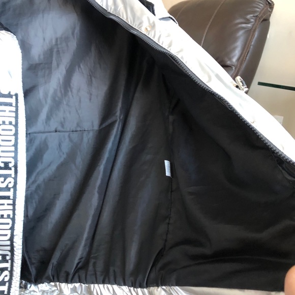 Spring/Fall silver jacket - Picture 8 of 8